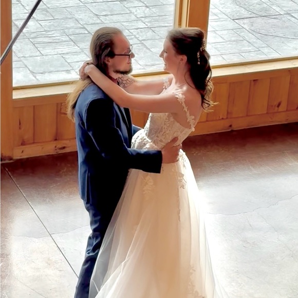 Be Present & Refreshed✨ - Picture 5 of 16